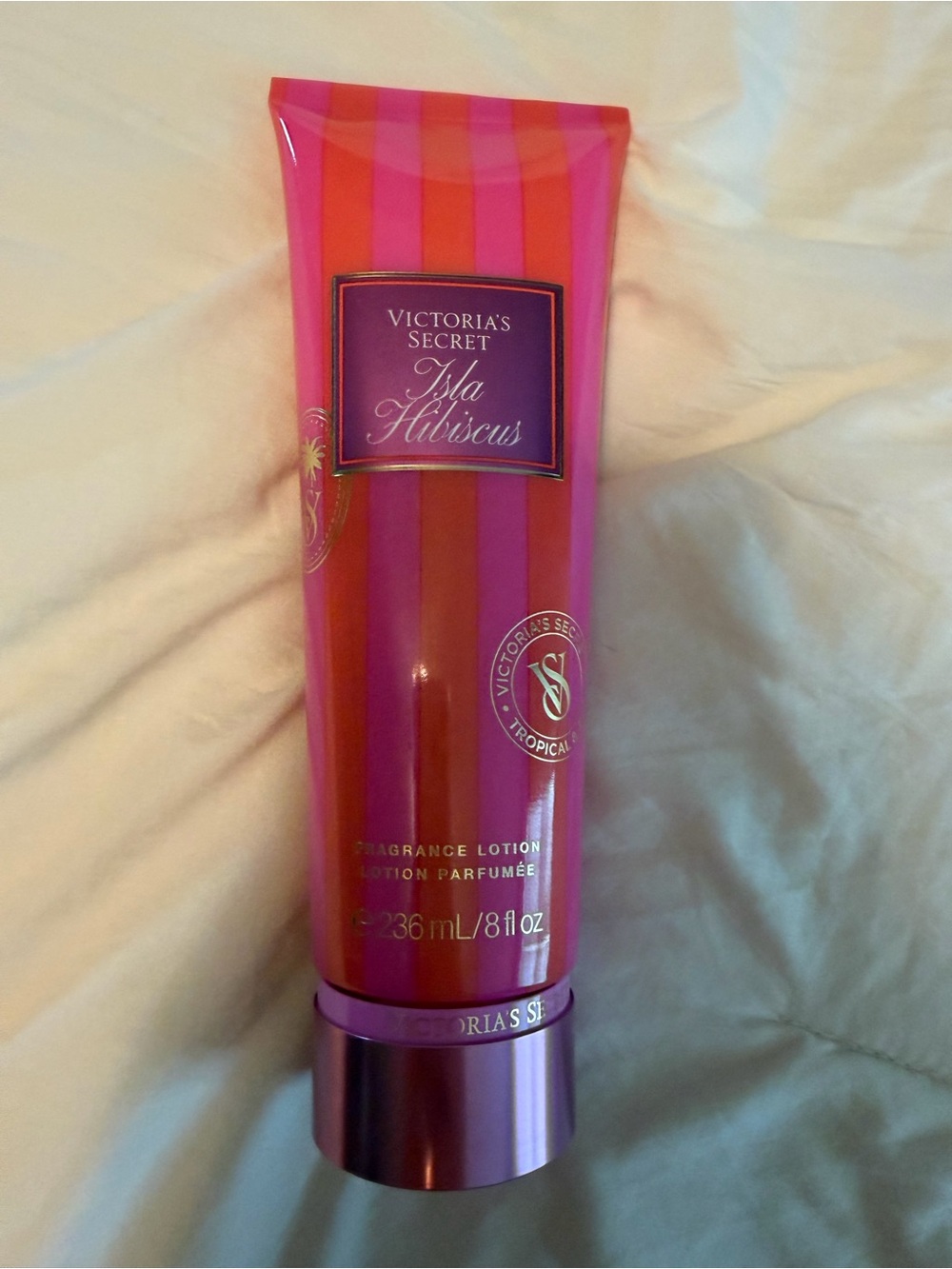 NWT Victoria's Secret Isla Hibiscus Fragrance Lotion